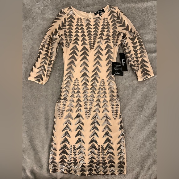 Lulu’s sequin dress - Picture 1 of 4